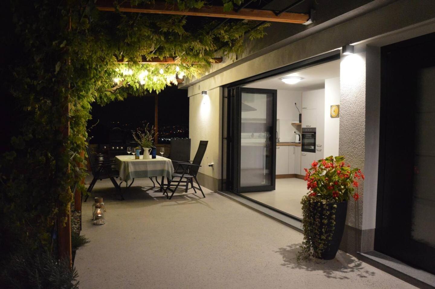 Casa Miranda - Family Comfort In A Quiet Area, Near The Sea, With Bbq And Free Parking Zgornje Skofije Luaran gambar