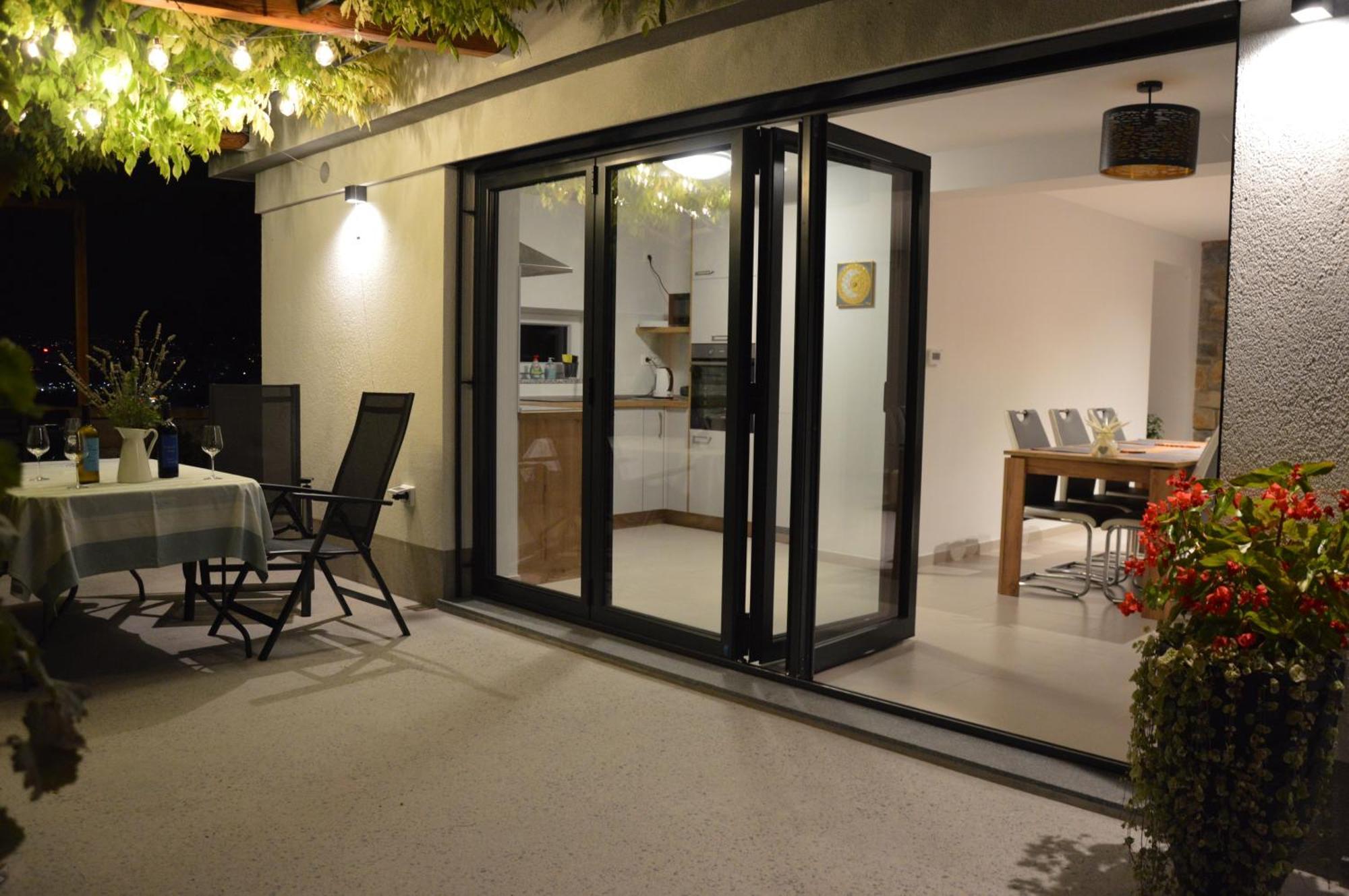 Casa Miranda - Family Comfort In A Quiet Area, Near The Sea, With Bbq And Free Parking Zgornje Skofije Luaran gambar